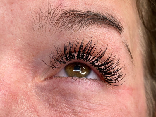 Straight to Volume Lash Extension Course